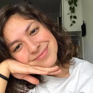 Meet your Posher, Caroline